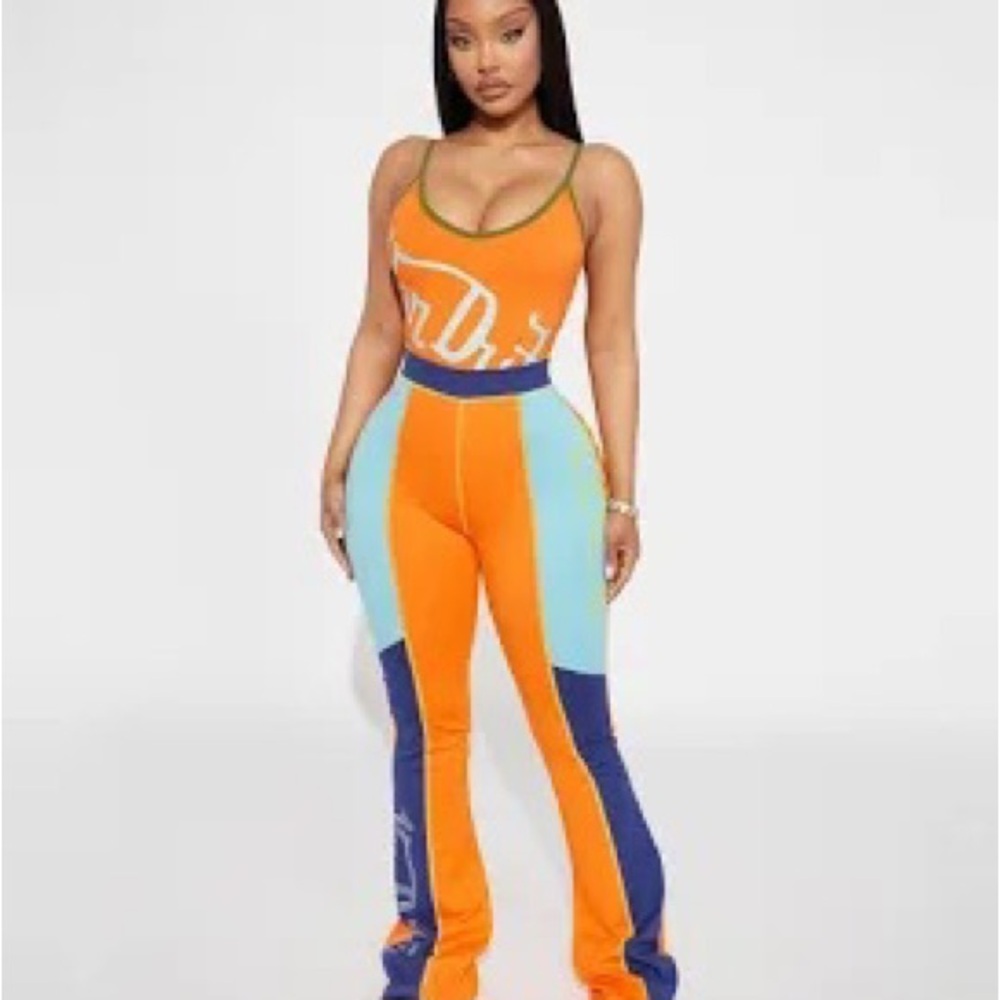 Von Dutch Colorblocked Orange & Blue set
